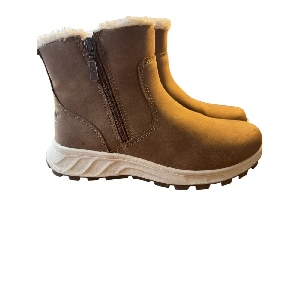 Khombu Chestnut Tan Shearling-Trim Winter Rain Ankle Boots
